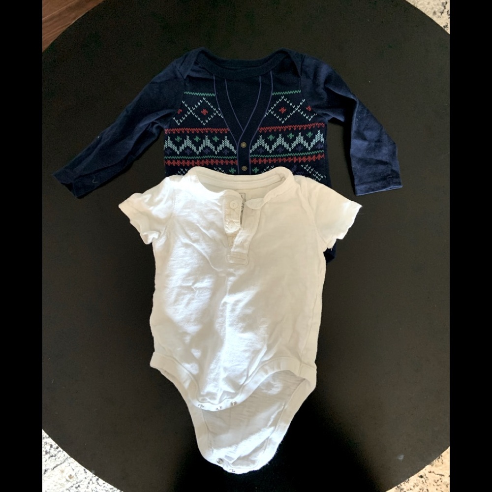 Baby Gap 6-9 & 6-12 M onesies & Circo